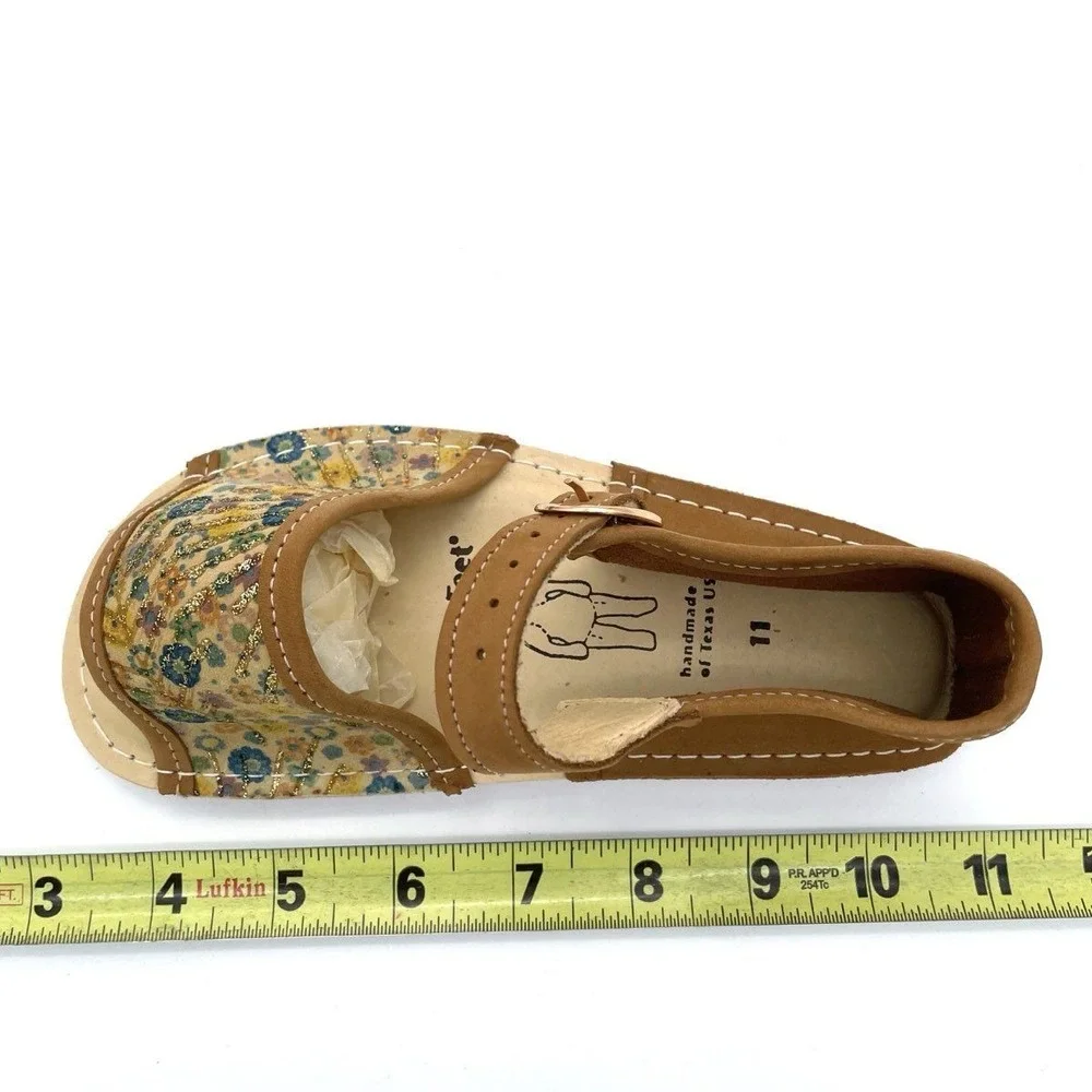 Bear Feet Leather Floral Strap Sandals Tan Multi Kids Size 11 DS